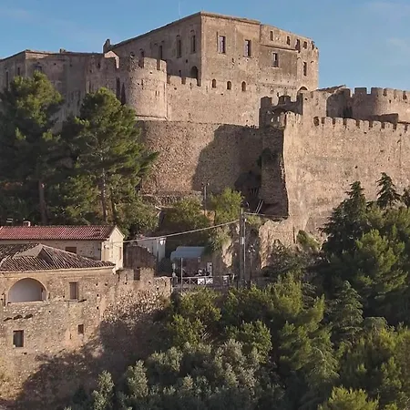 Bed & Breakfast La Dimora Imperiale Rocca Imperiale